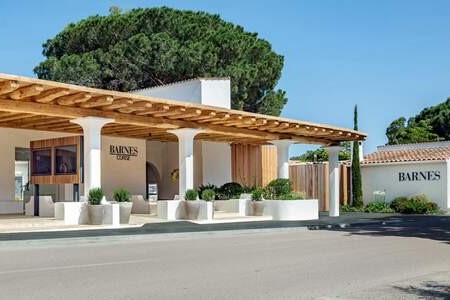Luxury real estate agency BARNES CORSE - CALA ROSSA