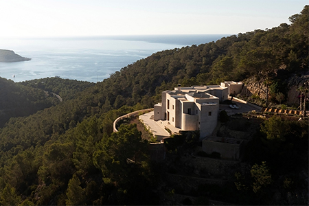 Luxury real estate agency BARNES Ibiza in partnership with Domus Nova