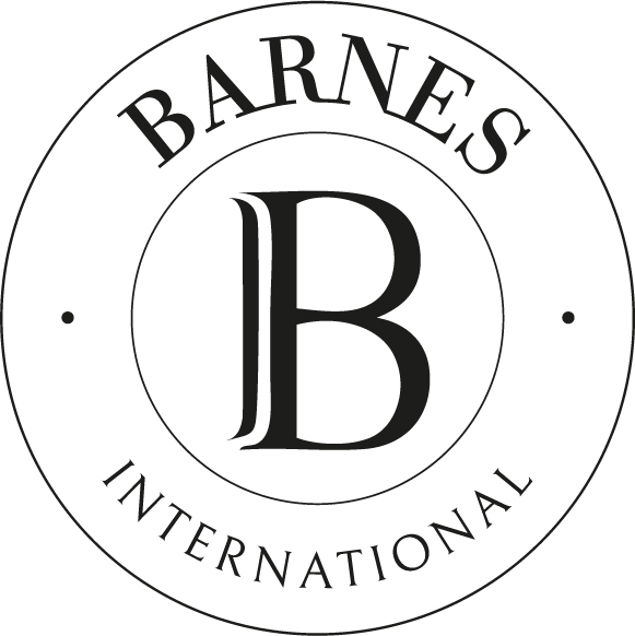 (c) Barnes-luxuryrentals.com